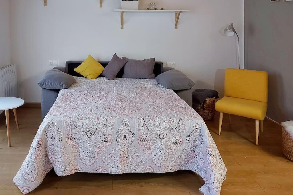 Precioso Apartamento Duplex En El Centro De Olot Apartment Exterior foto
