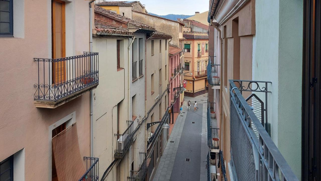 Precioso Apartamento Duplex En El Centro De Olot Apartment Exterior foto