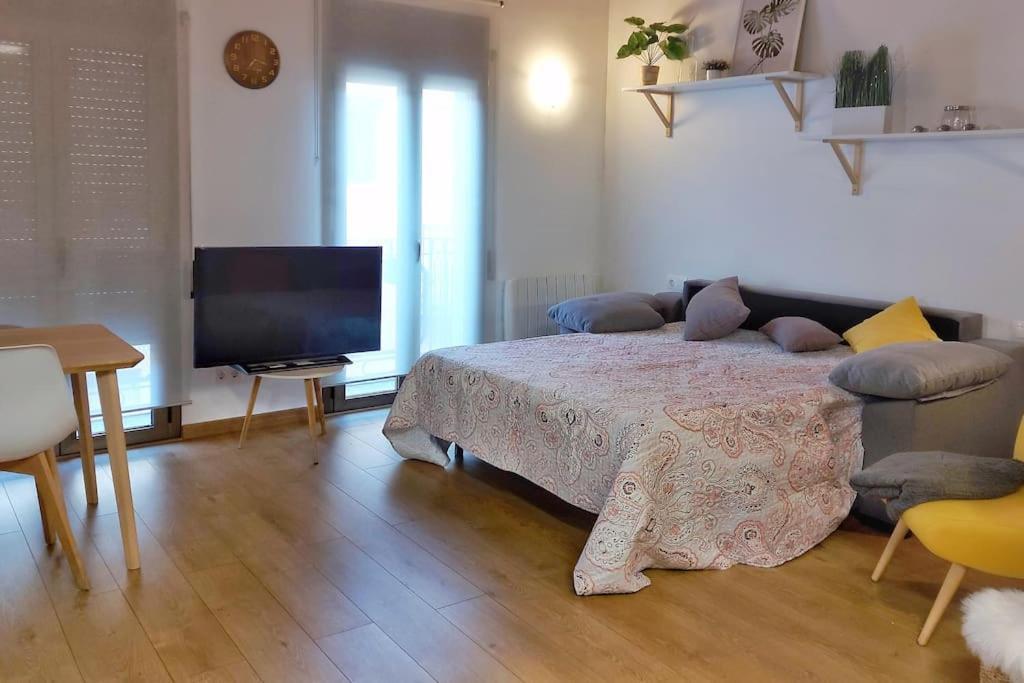 Precioso Apartamento Duplex En El Centro De Olot Apartment Exterior foto