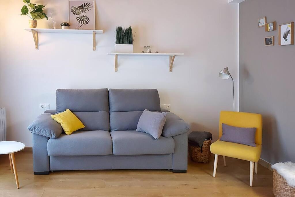 Precioso Apartamento Duplex En El Centro De Olot Apartment Exterior foto