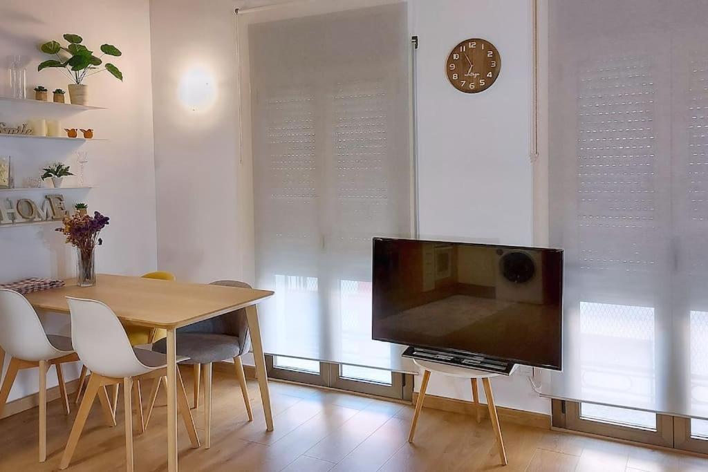 Precioso Apartamento Duplex En El Centro De Olot Apartment Exterior foto